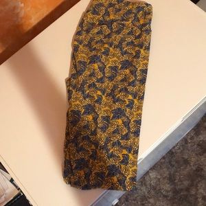 Lularoe tall and curvy